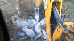 Отбойник на jcb