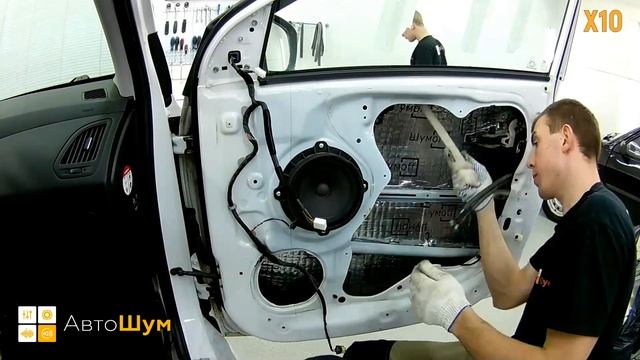 Шумоизоляция дверей Hyundai IX35 в уровне Комфорт. АвтоШум.