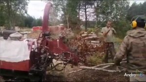 самоходный измельчитель деревьев и веток