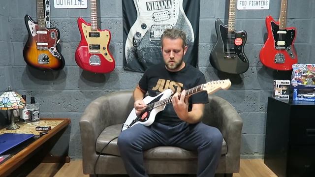 Squier Jazzmaster Comparison | Affinity Vs Deluxe Vs Contemporary смотреть онлайн