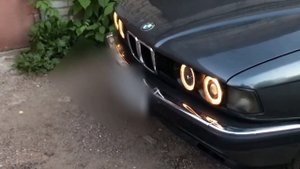 Фары передние БМВ Е32 и Е34 (в сборе) ангельские глазки черные внутри