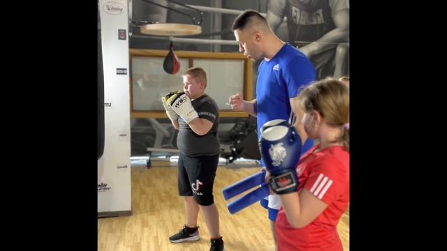 Детский бокс - нужен , для формирования личности смотреть онлайн