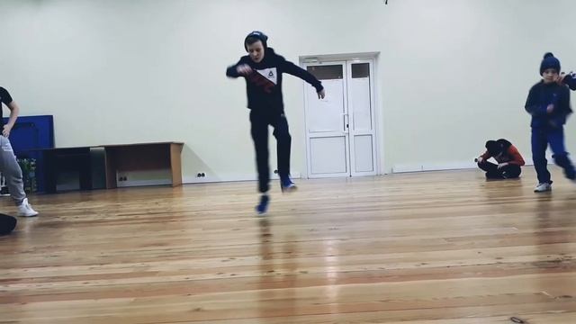 Тренировка по Брейкингу. смотреть онлайн