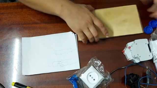 Тестер для проверки на исправность электрооборудования
