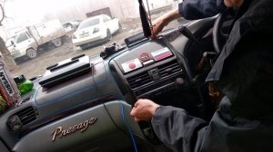 Снимаем верхний бардачок PRESAGE