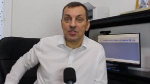 Полицейский легализовал сто тысяч мигрантов
