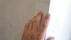 пластиковые откосы без уголков на плитке...