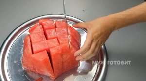 КАК нарезать АРБУЗ красиво и быстро! Нарезка без понтов и лицемерия!