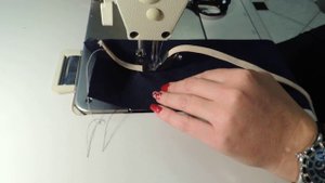 Видеообзор лапка для настрачивания тесьмы и резинки S537 www.sewing-saloon.com