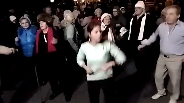 08.12.18 - Танцы на Приморском бульваре - Севастополь - Сергей Соков