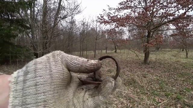 ЖЕНСКАЯ РУКА ПОКАЗАЛАСЬ из ЗЕМЛИ, по СПИНЕ ПРОБЕЖАЛ ХОЛОДОК!!! ПОИСК ЗЛАТА СЕРЕБРА! смотреть онлайн