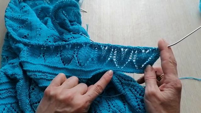 Вяжем лето. Бирюзовый джемпер (полуфабрикат). Пехорка "Прохладная"