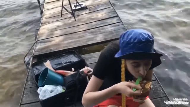 Отдых у Реки) смотреть онлайн