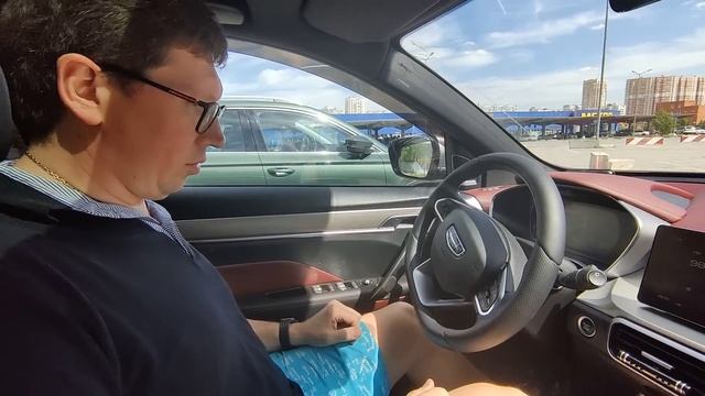 GEELY COOLRAY vs ŠKODA KAROQ Тест-Драйв?Детальное Сравнение Подвески и Кто Комфортнее За Рулём?