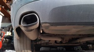 Оригинальный выхлоп jaguar xf x250 v8 416 л.с с выбитыми катализаторами.