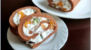 ШОКОЛАДНЫЙ РУЛЕТ! Сливочный крем, фруктовая начинка!