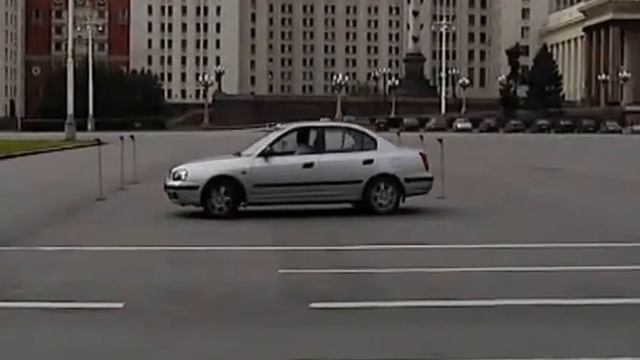 МАНЕВРИРОВАНИЕ ЗАДНИМ ХОДОМ