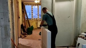 ВОЗВЕДЕНИЕ НОВЫХ СТЕН | Ремонт квартиры | Бюджетный ремонт убитой квартиры. Переделка своими рукам