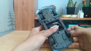 Переделка машинки на радио-управлении с батареек на аккумулятор