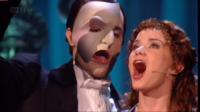 Phantom of the Opera - Sierra Boggess & Ramin Karimloo (Classic BRIT Awards 2012)