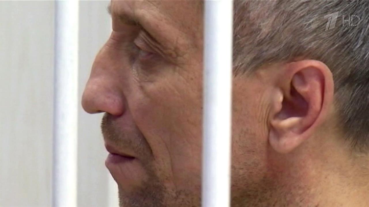 Второй пожизненный срок получил бывший милиционер Михаил Попков, больше известный как "ангарский ...