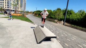 СТРИТ ДЕНЬ БЕРËМ ПЕРИЛЫ НА САМОКАТЕ