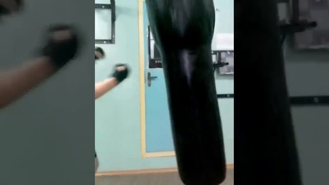 Отработка ударов на груше смотреть онлайн