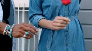 What a way to win a war   Tom McRae FLOWER BY KENZO TV Spot Perfume pubblicitario 80''