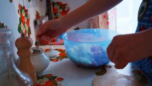 У СОБАКИ НОВЫЙ ДОМ _ РАССТЕГАИ В РУССКОЙ ПЕЧИ _ ОГОРОДНЫЕ РАБОТЫ