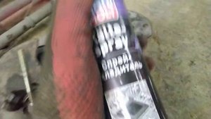 Закисщий болт скобы суппорта. Заморозка liqui moly 39017