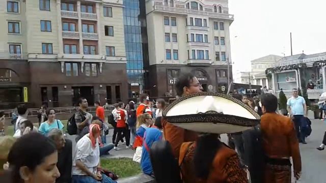 Мексиканцы-фолклористы в Москве. Дни ЧМ 2018. смотреть онлайн