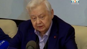 Олег Табаков сыграл в Саратове "Юбилей ювелира".