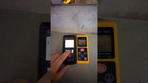 Лазерная рулетка -тест на улице и в помещении