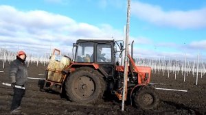 Установка 5 метровых железобетонных столбов столбоставом MaxiMarin  mkv