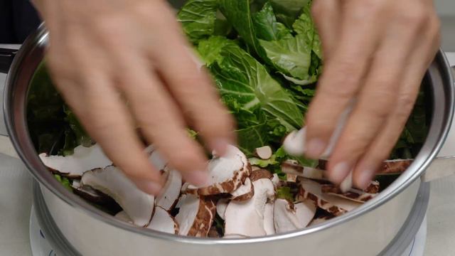 찜기에 딱 3분만 넣어두세요!!💯 이렇게 만들면 너무 맛있어서 내일 또 봄동 사러 갑니다~🥇봄동찜 смотреть онлайн