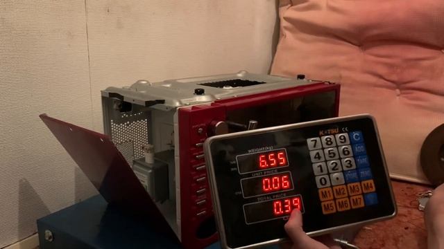 SMASHING Microwaves For Money!!! Demolition / Scrapping смотреть онлайн