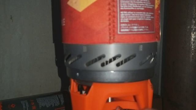 ПРОВЁЛ НОЧЬ В ХИЖИНЕ В КОТОРОЙ БЫЛ ПОХОДНЫЙ ОПТИМИСТ БЕЗ ВОДЫ И ОБОГРЕВА смотреть онлайн