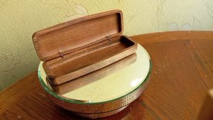 Футляр для очков резной из дерева! The eyeglass case is carved from wood!