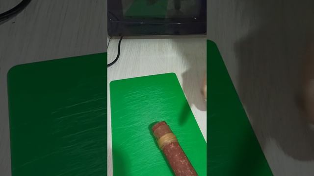 чистим колбасу быстро и легко смотреть онлайн