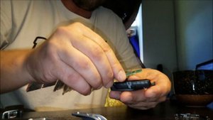 Как поменять батарейку в ключе от Мазерати Maserati key battery replacement key less entry кейлесс