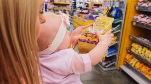 Милена УПРАВЛЯЕТ Нашими ПОКУПКАМИ! Шоппинг с Дочкой! Закупились ПРОДУКТАМИ