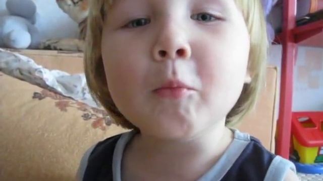 Села муха на варенье, вот и всё стихотворение) смотреть онлайн