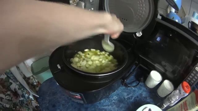 МУЛЬТИВАРКА Redmond RMC-250. Вкусный суп-пюре с ФОРЕЛЬЮ.