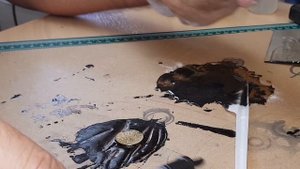 Заливка смолой трещин в капе рукояти ножа