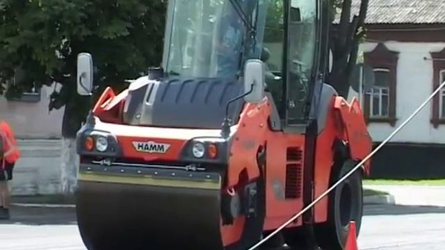 Проблемный участок по улице Советской в Новозыбкове дождался автоукладчика смотреть онлайн