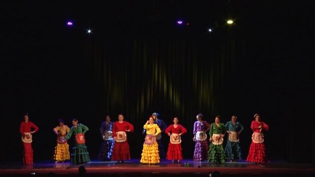 Студия Елены Нестеренко - Tangos de Granada смотреть онлайн