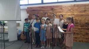 Из кирпичиков возводят дом большой. Текст и Аккорды