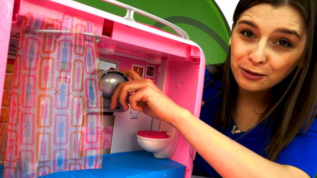 Где Барби? Игры для девочек в Тойклаб - Кен остался без денег из-за Барби! смотреть онлайн