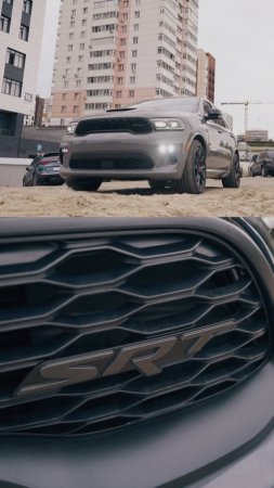 Dodge Durango SRT с сумасшедшим звуком от выхлопа!