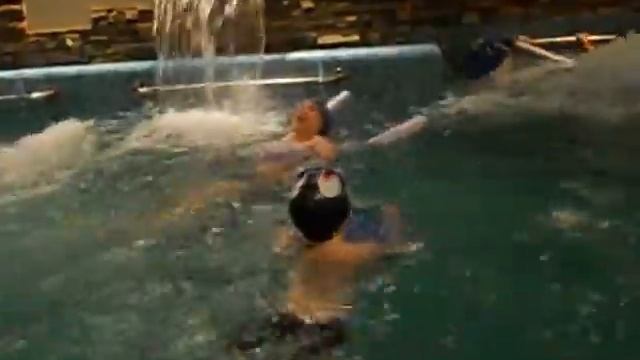 Занятие в бассейне.Стасик. смотреть онлайн